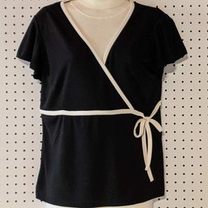New York & Company Black & White Knit Top Size L